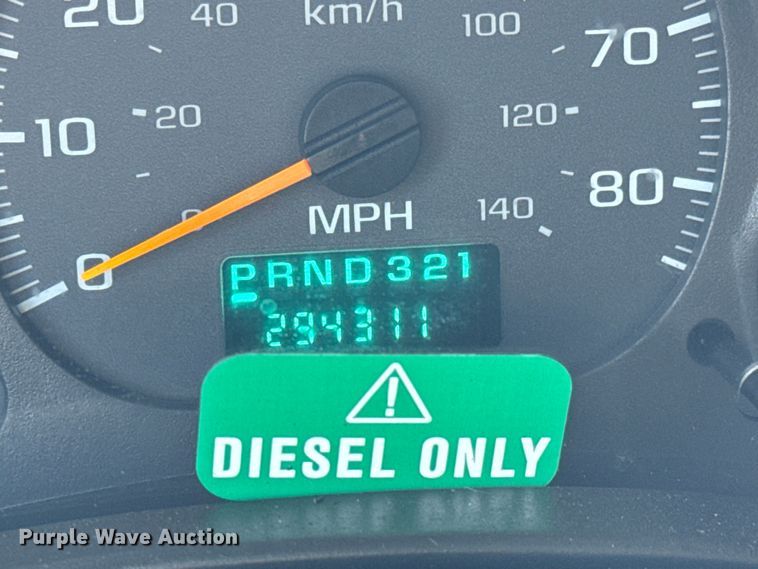 image for item MU9867 2005 Chevrolet  C4500 flatbed truck