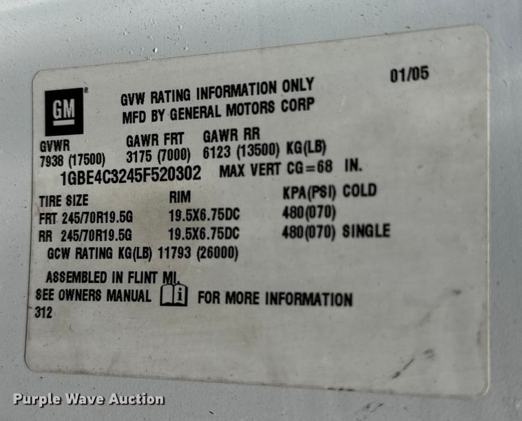 image for item MU9867 2005 Chevrolet  C4500 flatbed truck