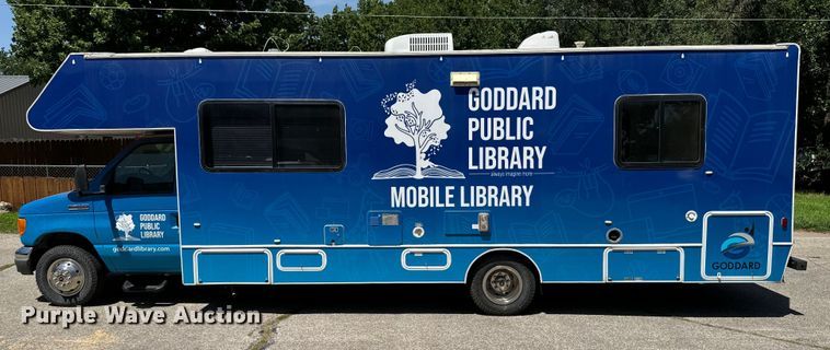 image for item MU9932 2006 Ford E450 Super Duty  RV