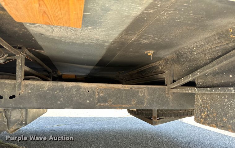 image for item MU9932 2006 Ford E450 Super Duty  RV