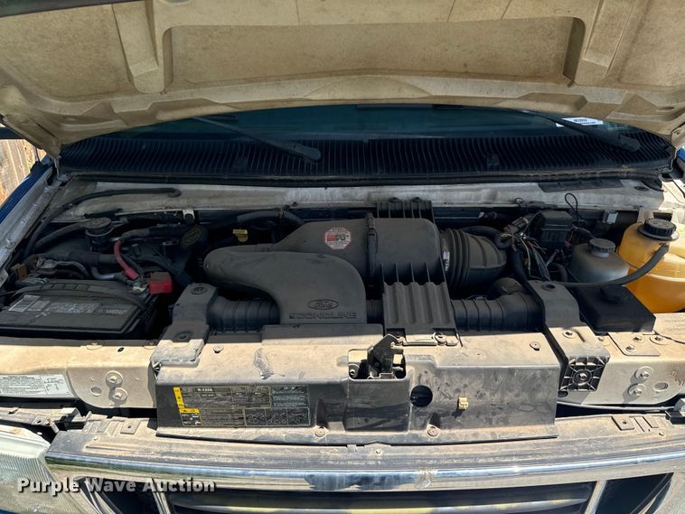 image for item MU9932 2006 Ford E450 Super Duty  RV