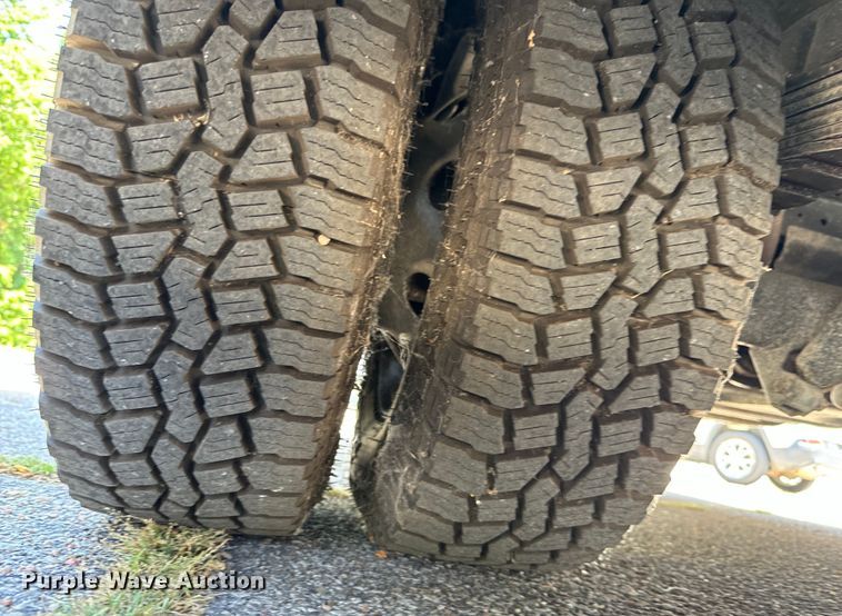 image for item MU9932 2006 Ford E450 Super Duty  RV