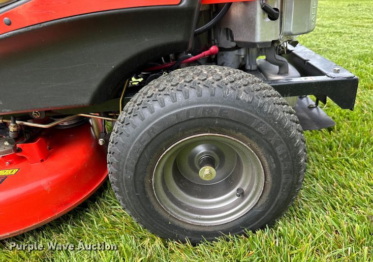 image for item MU9946 Ariens  Zoom ZTR lawn mower