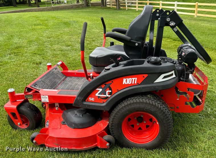 image for item MU9949 Kioti ZXC SE ZTR lawn mower