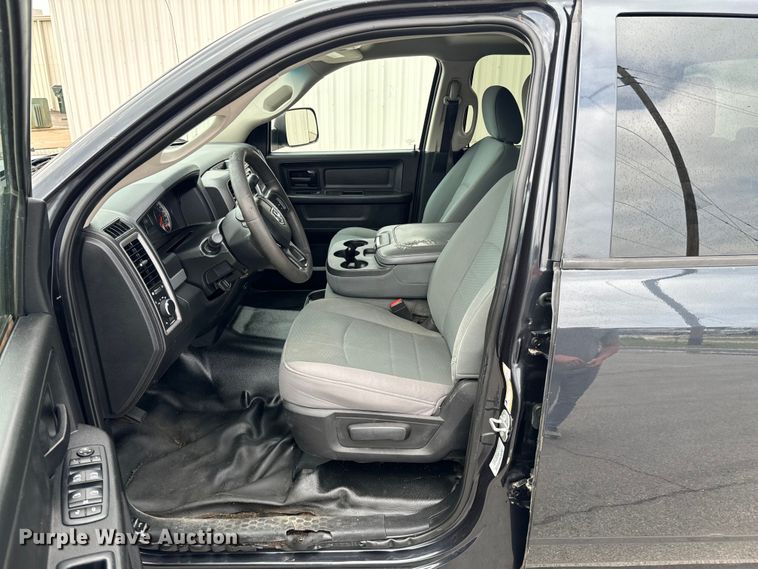 image for item ND9318 2017 Dodge Ram 2500 HD Crew Cab pickup truck