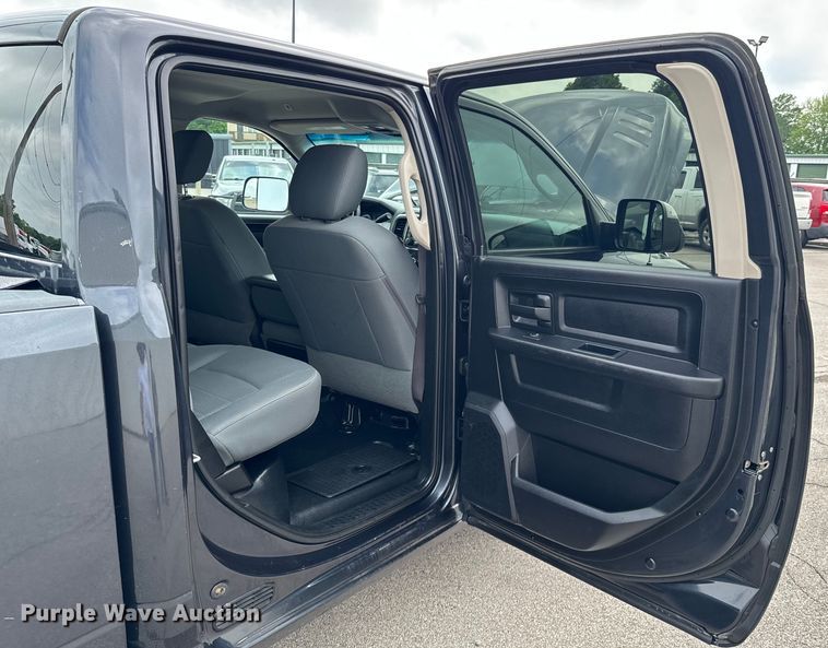 image for item ND9318 2017 Dodge Ram 2500 HD Crew Cab pickup truck