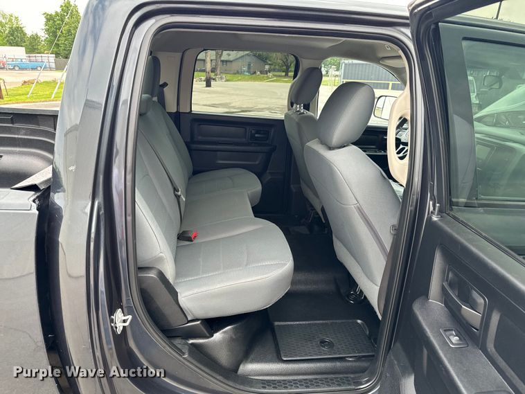 image for item ND9318 2017 Dodge Ram 2500 HD Crew Cab pickup truck