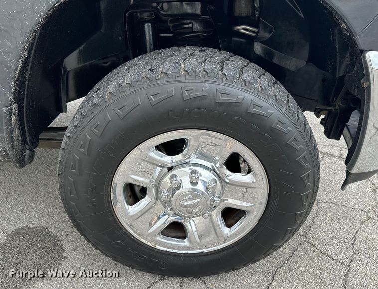 image for item ND9318 2017 Dodge Ram 2500 HD Crew Cab pickup truck