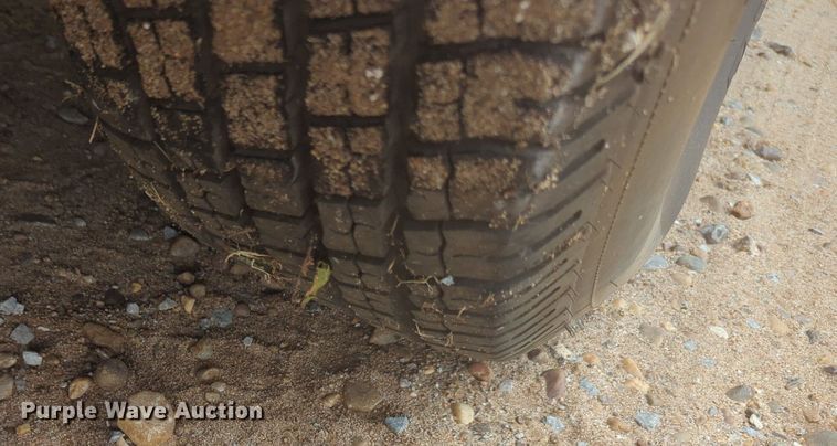 image for item NG9908 1995 Cadilliac Fleetwood limousine