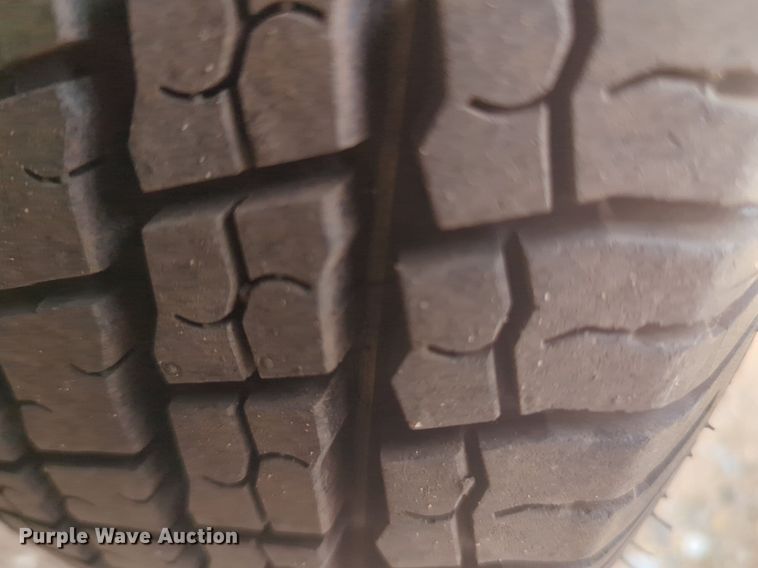 image for item NG9908 1995 Cadilliac Fleetwood limousine