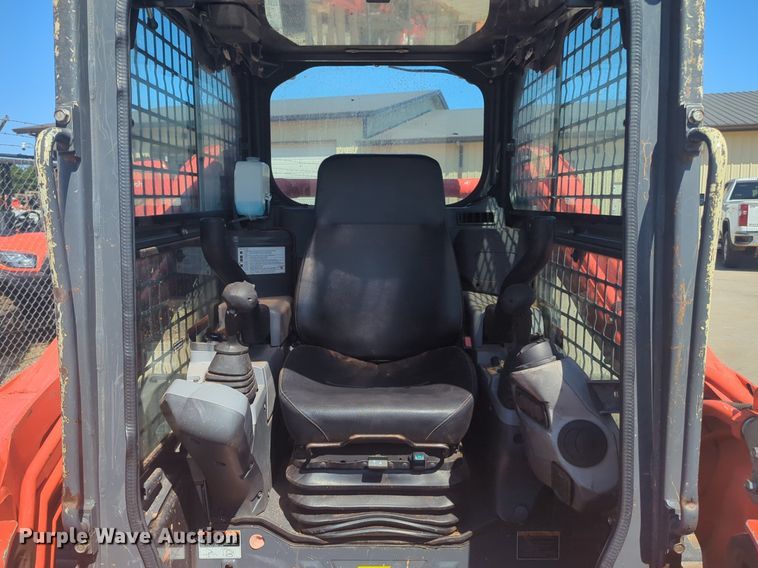 image for item NG9935 2020 Kubota SVL75-2 tracked skid steer loader