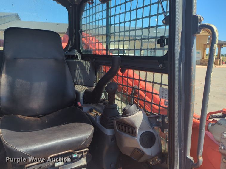 image for item NG9935 2020 Kubota SVL75-2 tracked skid steer loader