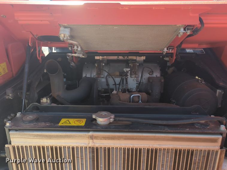 image for item NG9935 2020 Kubota SVL75-2 tracked skid steer loader