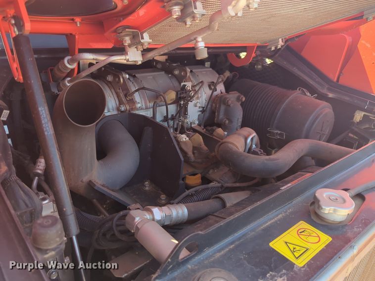 image for item NG9935 2020 Kubota SVL75-2 tracked skid steer loader