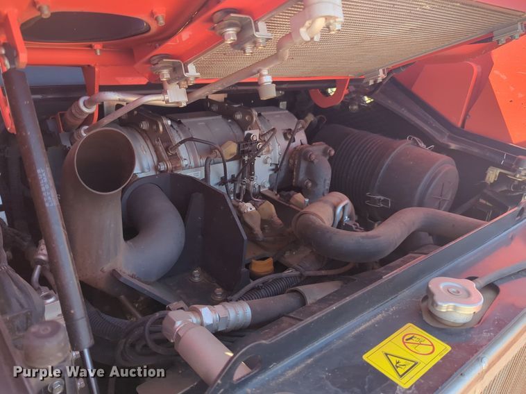 image for item NG9935 2020 Kubota SVL75-2 tracked skid steer loader