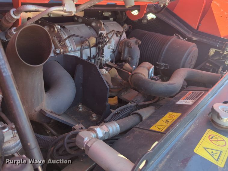 image for item NG9935 2020 Kubota SVL75-2 tracked skid steer loader