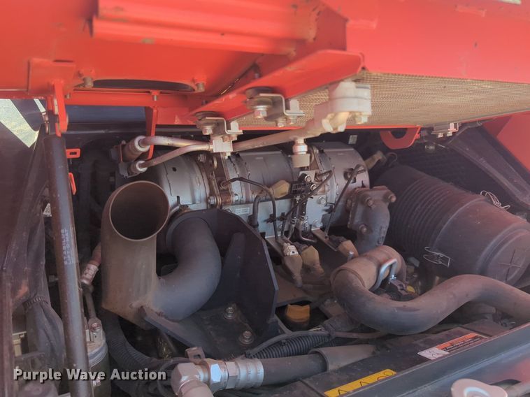 image for item NG9935 2020 Kubota SVL75-2 tracked skid steer loader