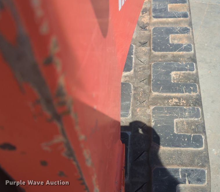 image for item NG9935 2020 Kubota SVL75-2 tracked skid steer loader