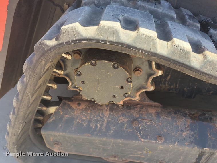 image for item NG9935 2020 Kubota SVL75-2 tracked skid steer loader