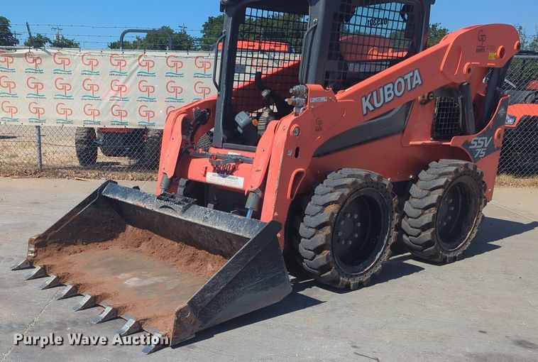 image for item NG9937 2019 Kubota SSV75 skid steer loader