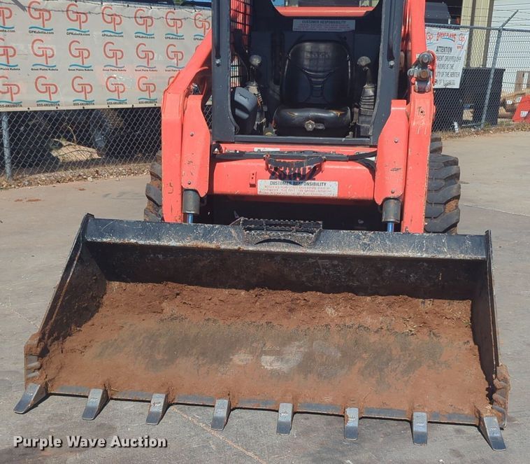 image for item NG9937 2019 Kubota SSV75 skid steer loader