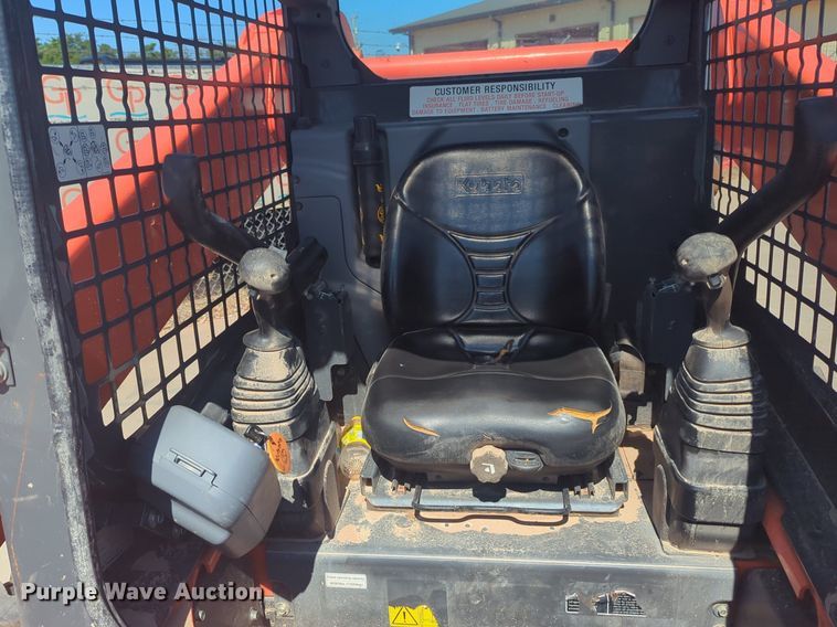 image for item NG9937 2019 Kubota SSV75 skid steer loader
