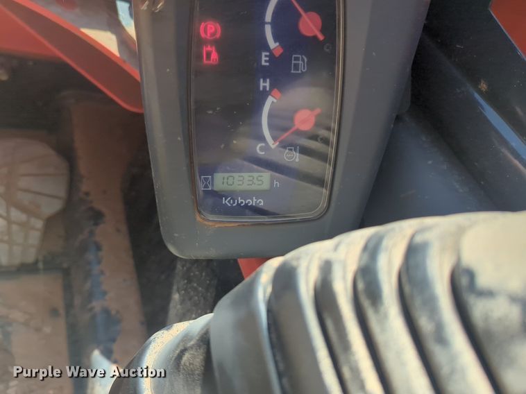 image for item NG9937 2019 Kubota SSV75 skid steer loader