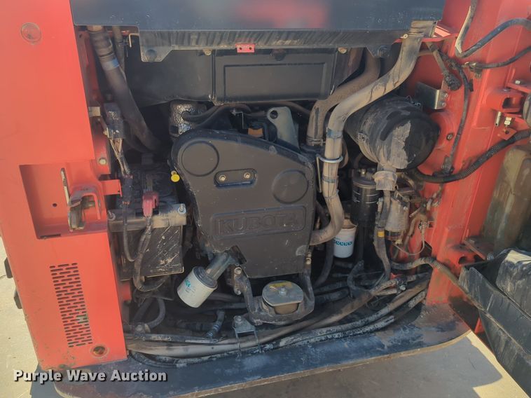 image for item NG9937 2019 Kubota SSV75 skid steer loader