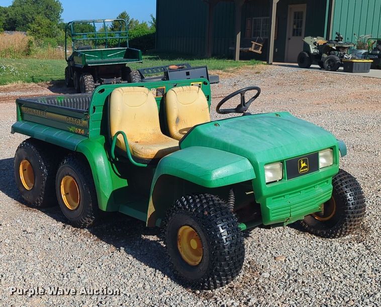 image for item NG9944 1996 John Deere  Gator 6x4 utility vehicle