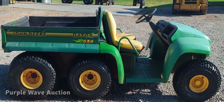 image for item NG9944 1996 John Deere  Gator 6x4 utility vehicle