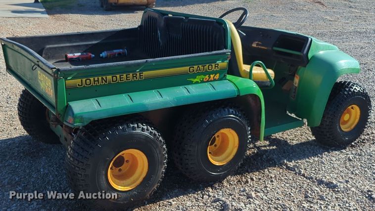 image for item NG9944 1996 John Deere  Gator 6x4 utility vehicle