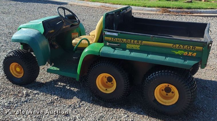 image for item NG9944 1996 John Deere  Gator 6x4 utility vehicle