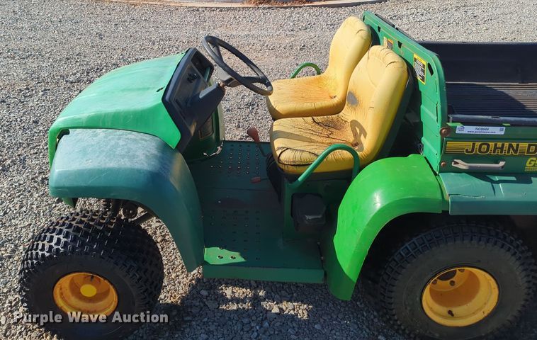 image for item NG9944 1996 John Deere  Gator 6x4 utility vehicle