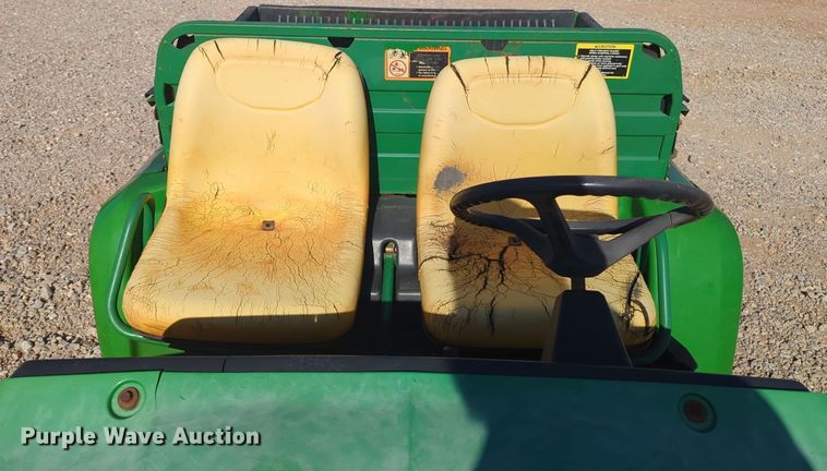 image for item NG9944 1996 John Deere  Gator 6x4 utility vehicle