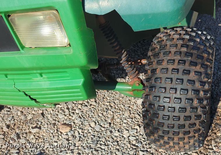 image for item NG9944 1996 John Deere  Gator 6x4 utility vehicle