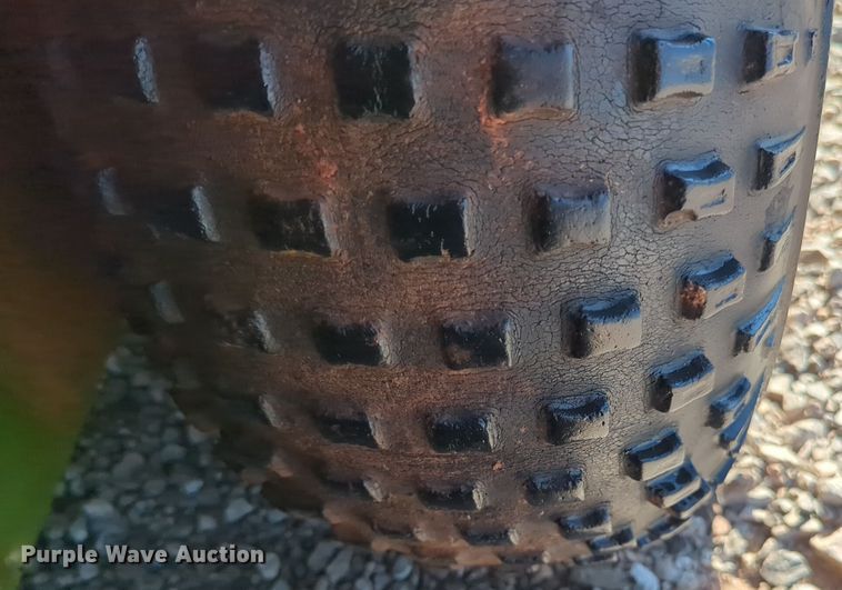 image for item NG9944 1996 John Deere  Gator 6x4 utility vehicle