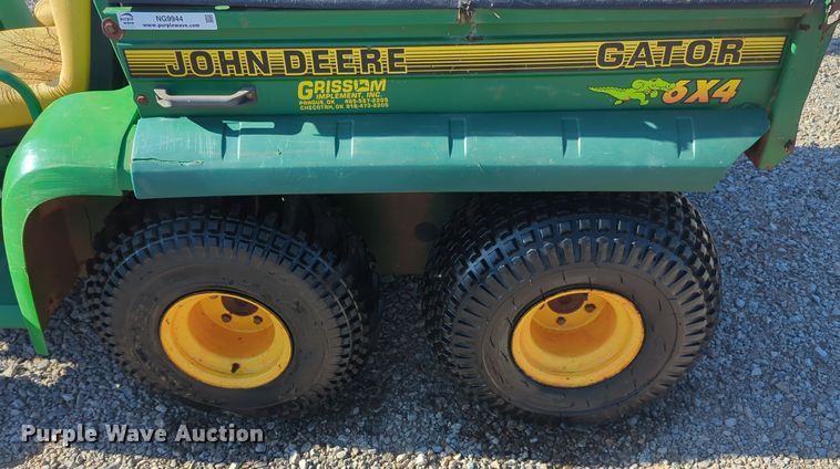 image for item NG9944 1996 John Deere  Gator 6x4 utility vehicle