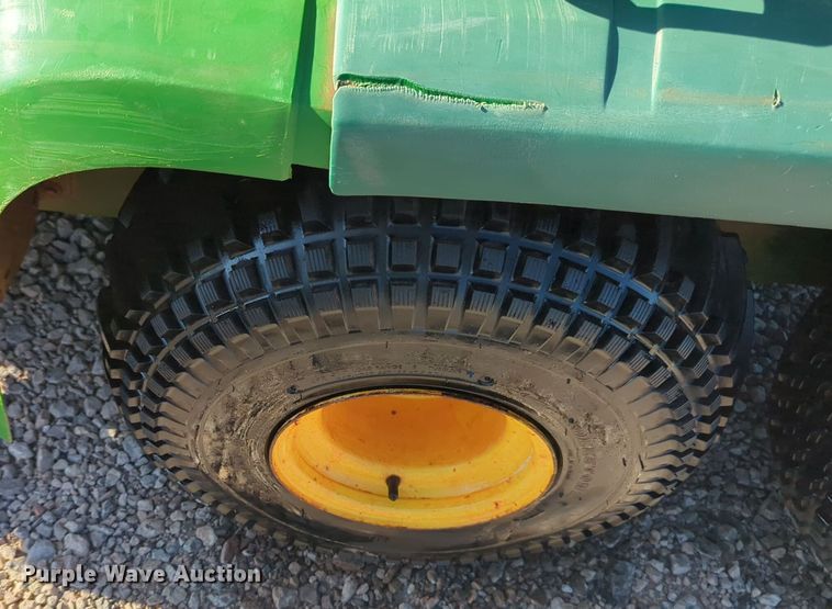 image for item NG9944 1996 John Deere  Gator 6x4 utility vehicle