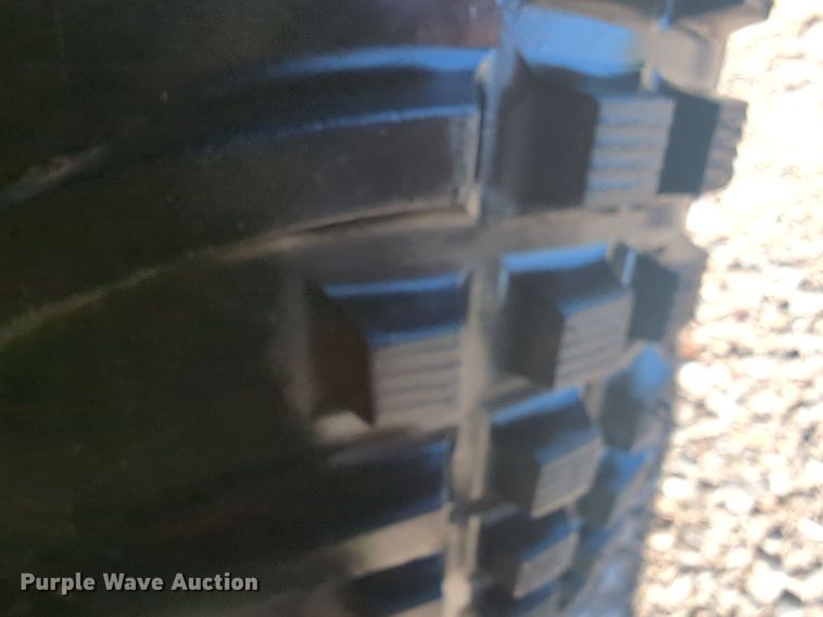 image for item NG9944 1996 John Deere  Gator 6x4 utility vehicle