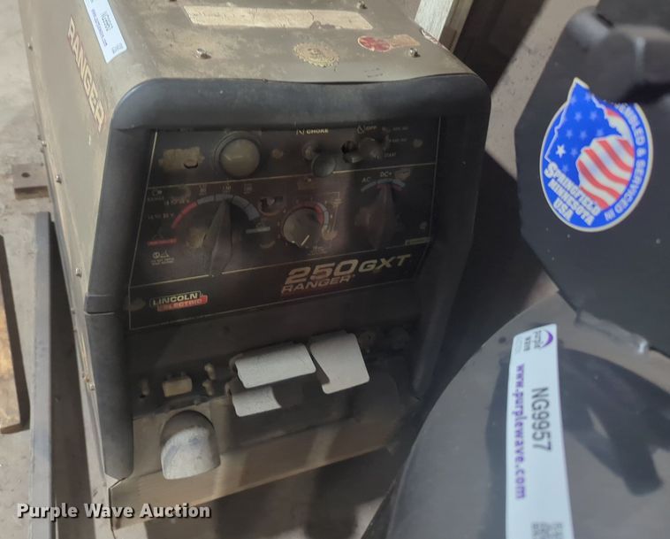 image for item NG9960 Lincoln Electric Ranger 250GXT welder/generator