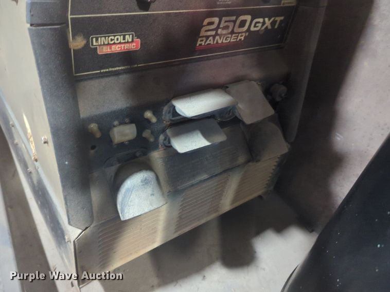 image for item NG9960 Lincoln Electric Ranger 250GXT welder/generator