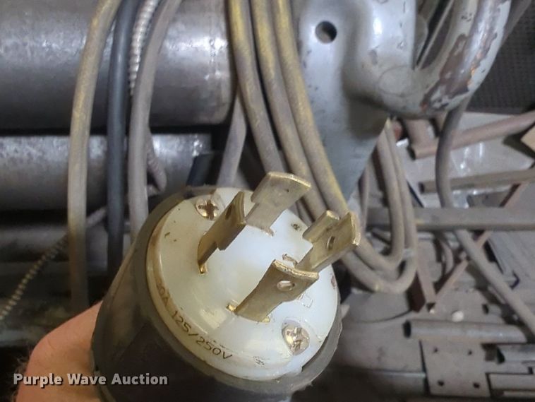 image for item NG9963 Lown sheet metal roller