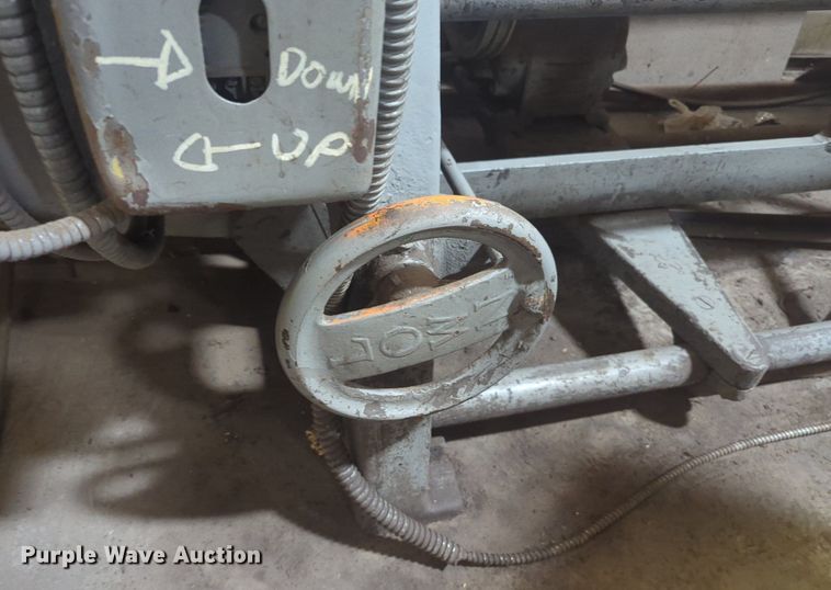 image for item NG9963 Lown sheet metal roller