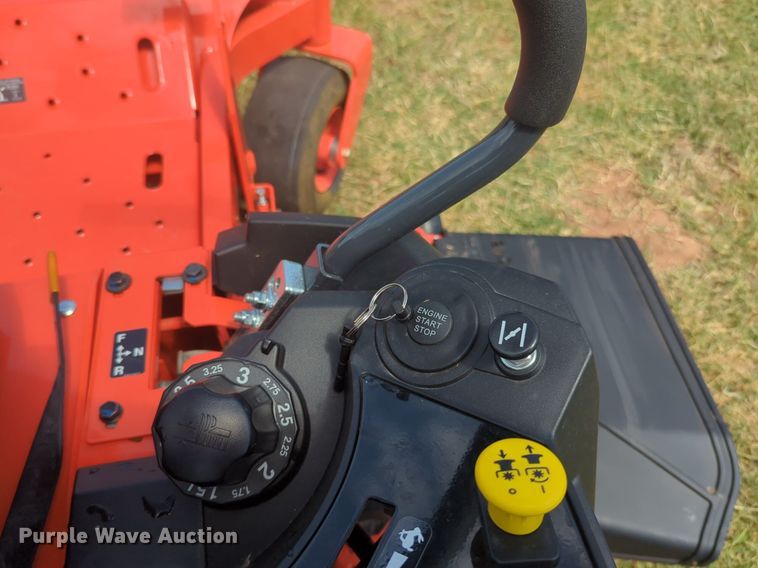 image for item NG9966 2024 Kubota Z252KW ZTR lawn mower