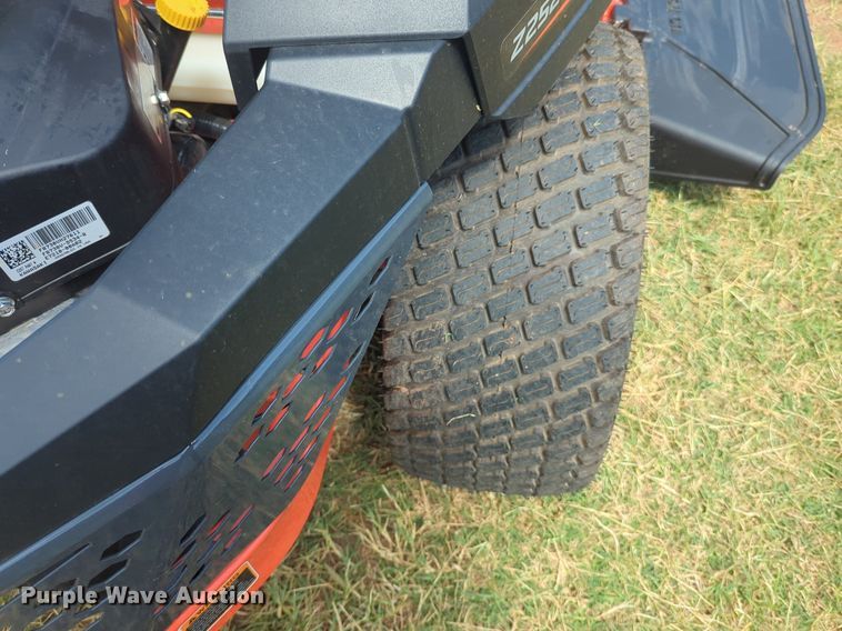 image for item NG9966 2024 Kubota Z252KW ZTR lawn mower