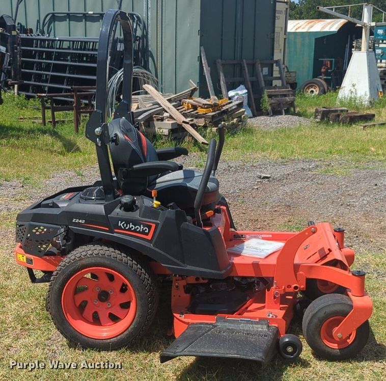 image for item NG9967 2024 Kubota Z242KW ZTR lawn mower