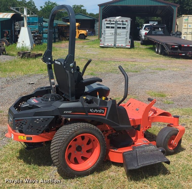 image for item NG9967 2024 Kubota Z242KW ZTR lawn mower