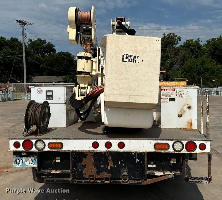 image for item NQ9624 2015 Ford F550 Super Duty bucket truck