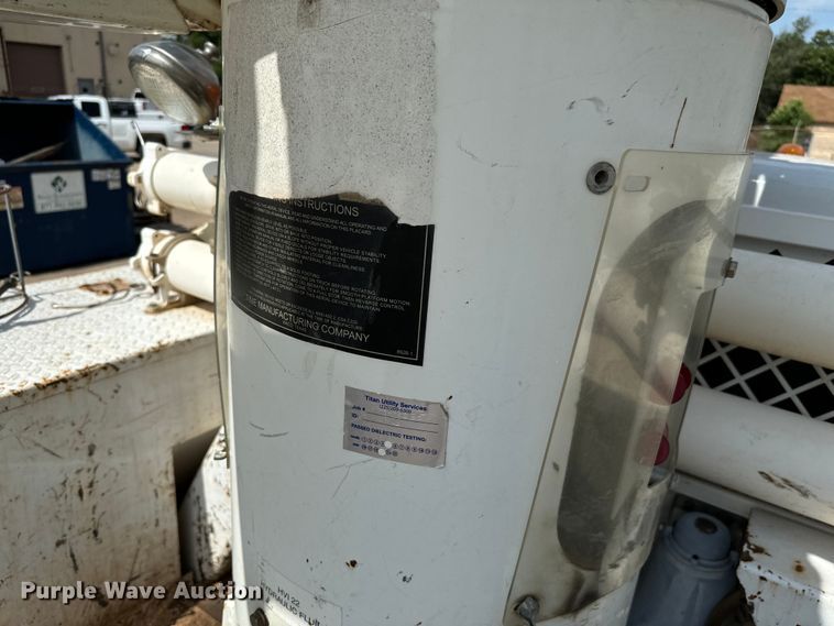 image for item NQ9624 2015 Ford F550 Super Duty bucket truck