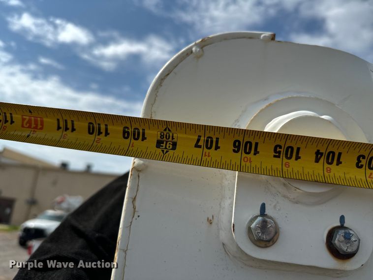 image for item NQ9624 2015 Ford F550 Super Duty bucket truck